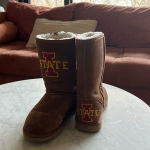 Sherpa lined Ugg-like boots